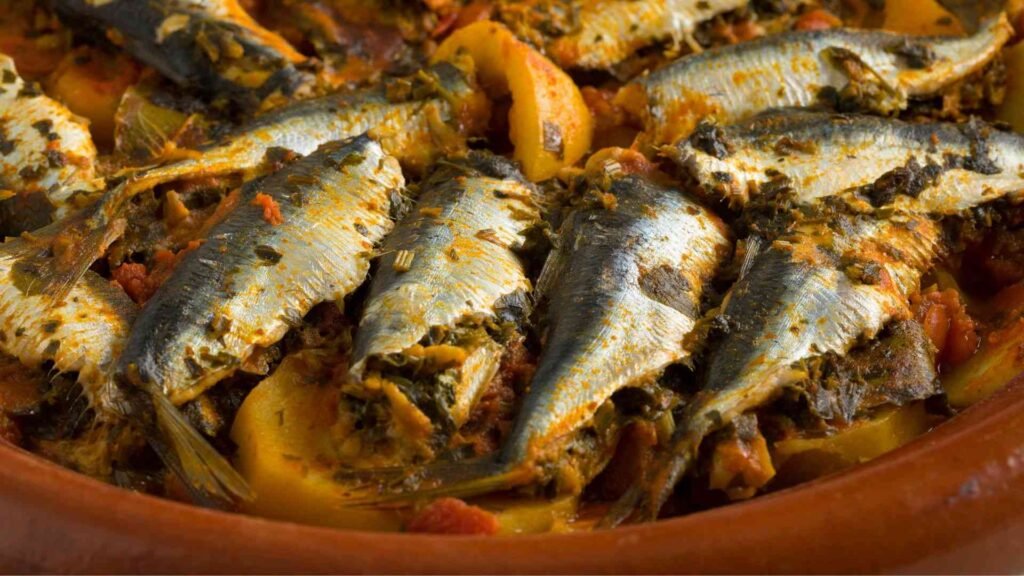 Sardines marocaines grillées et farcies, spécialité des villes côtières